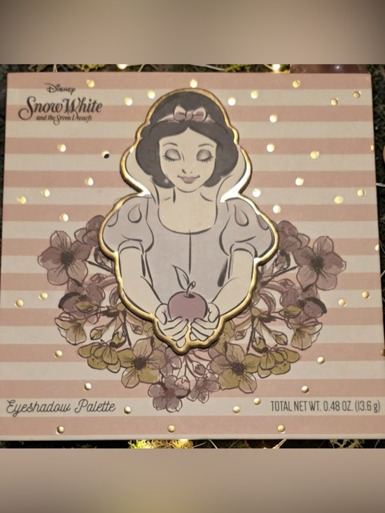 Disney Other - Disney Snow White Eyeshadow Palette 12 Shade Makeup Palette Mirror 🍎🪞